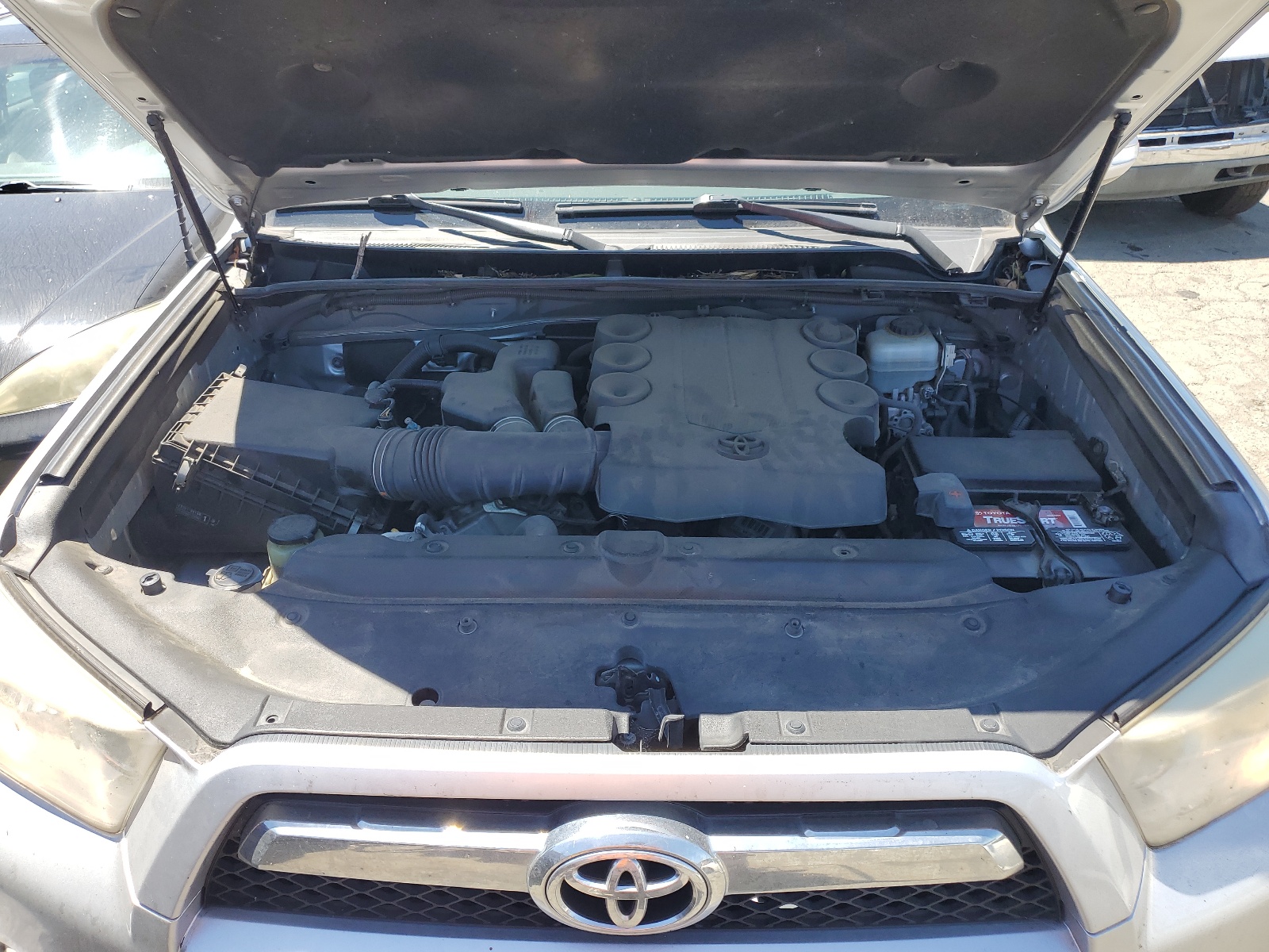 JTEBU5JR2B5048673 2011 Toyota 4Runner Sr5