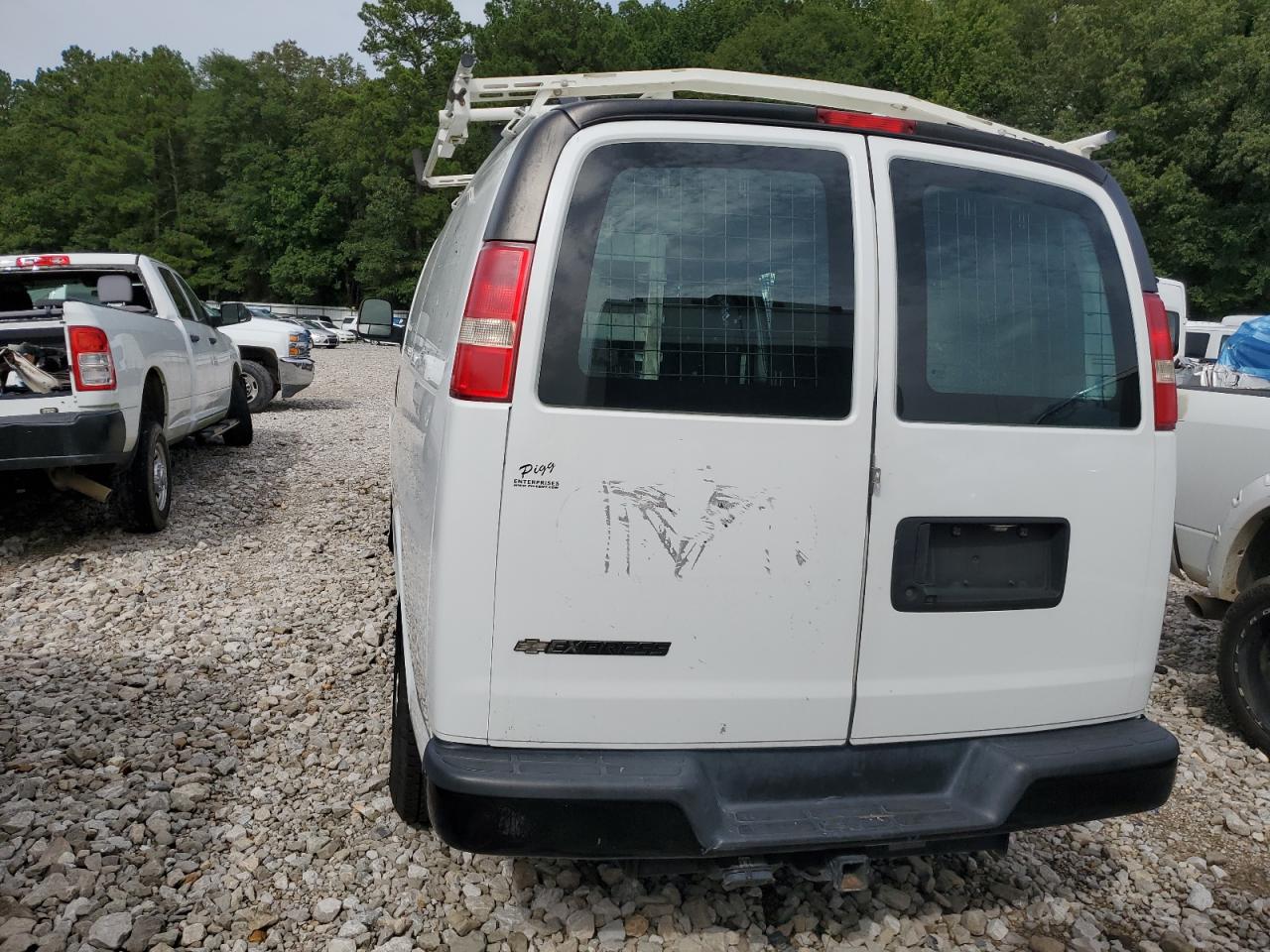 2018 Chevrolet Express G2500 VIN: 1GCWGAFP7J1309637 Lot: 64220434