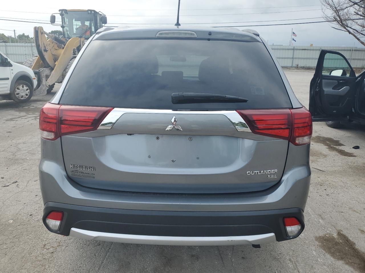 JA4AD3A30G2017663 2016 Mitsubishi Outlander