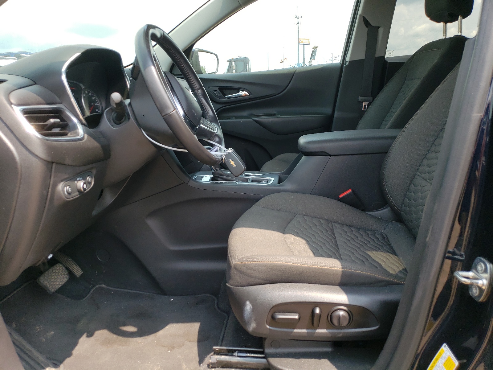 3GNAXUEV0LS734055 2020 Chevrolet Equinox Lt