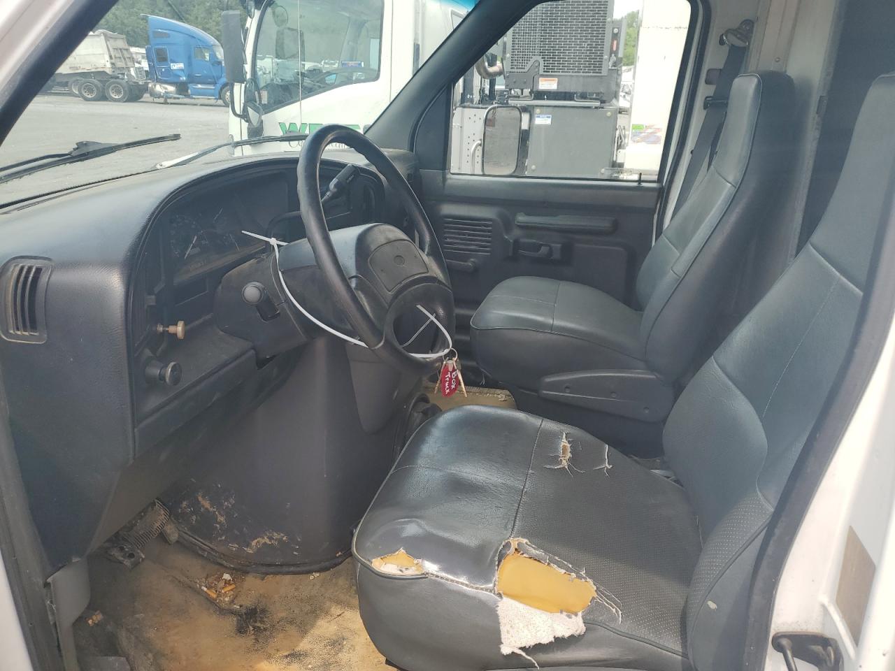 1993 Ford Econoline E350 Cutaway Van VIN: 1FDKE37G2PHA16139 Lot: 61762724