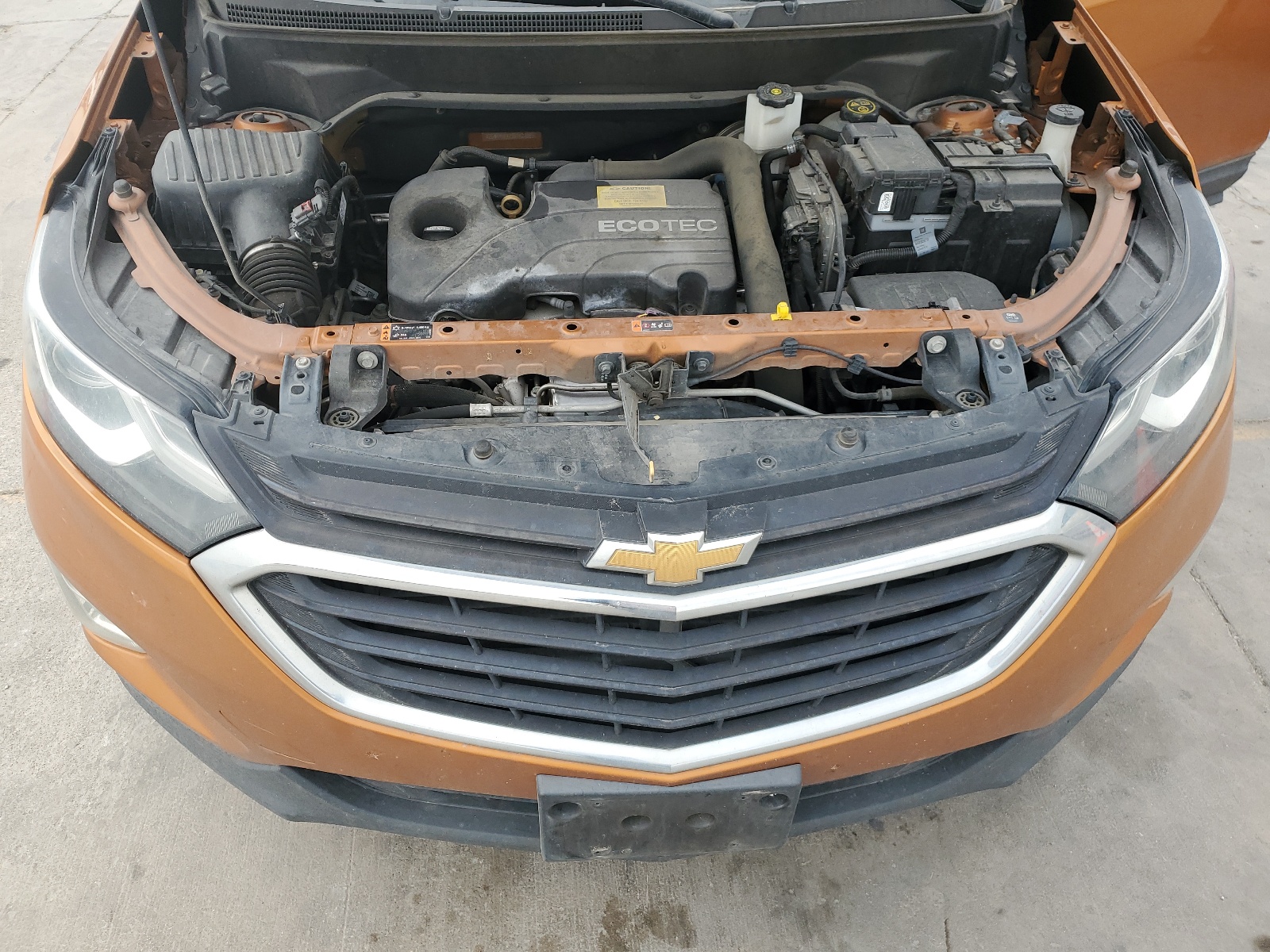 2GNAXHEV2J6142708 2018 Chevrolet Equinox Ls