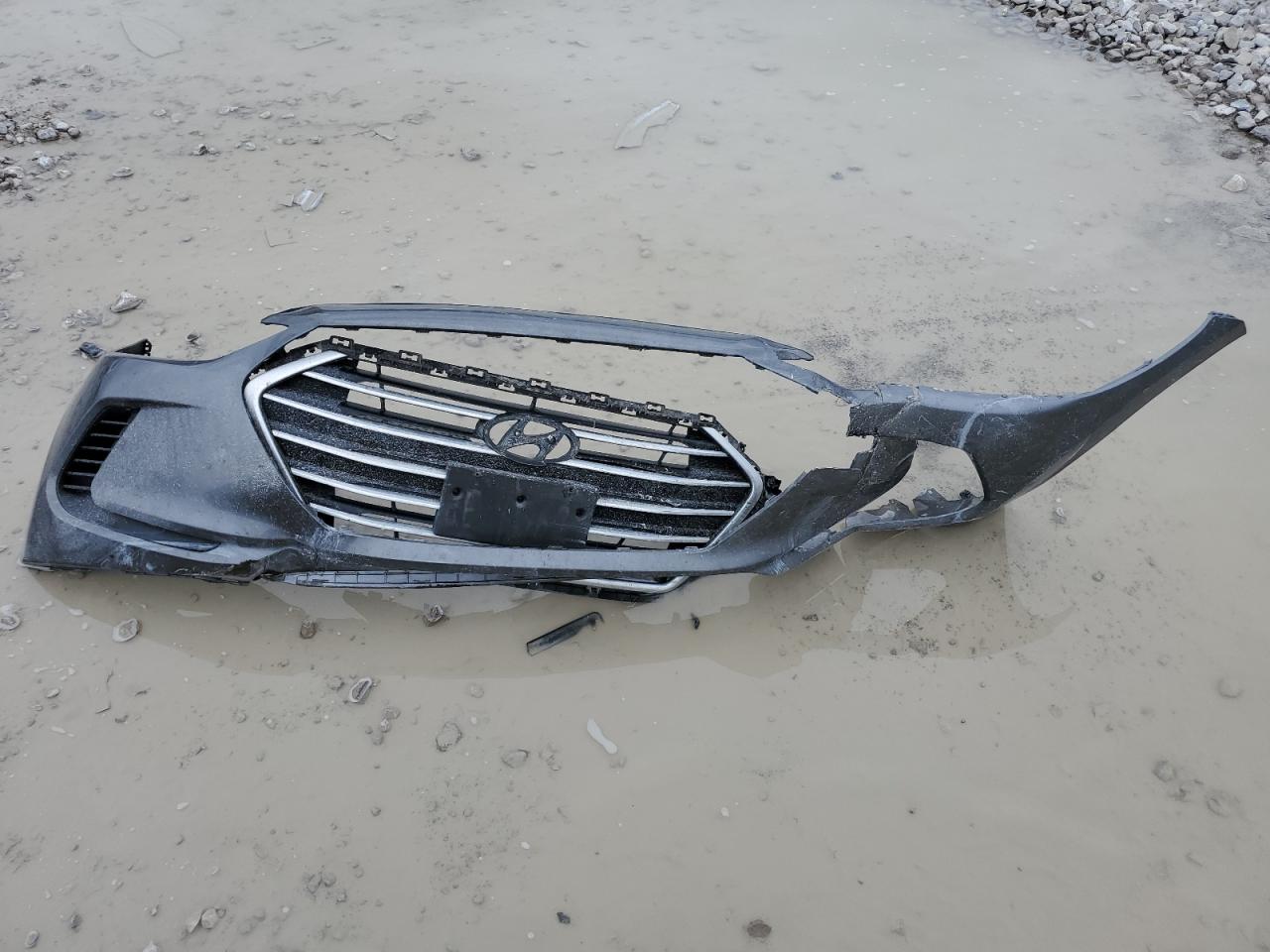 2018 Hyundai Elantra Se VIN: 5NPD74LFXJH393210 Lot: 61644004