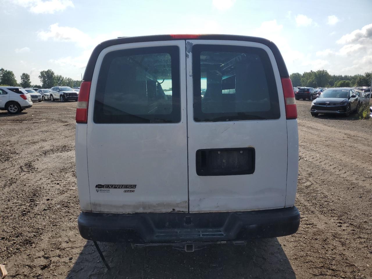 2007 Chevrolet Express G1500 VIN: 1GCFH15T071169998 Lot: 62993654