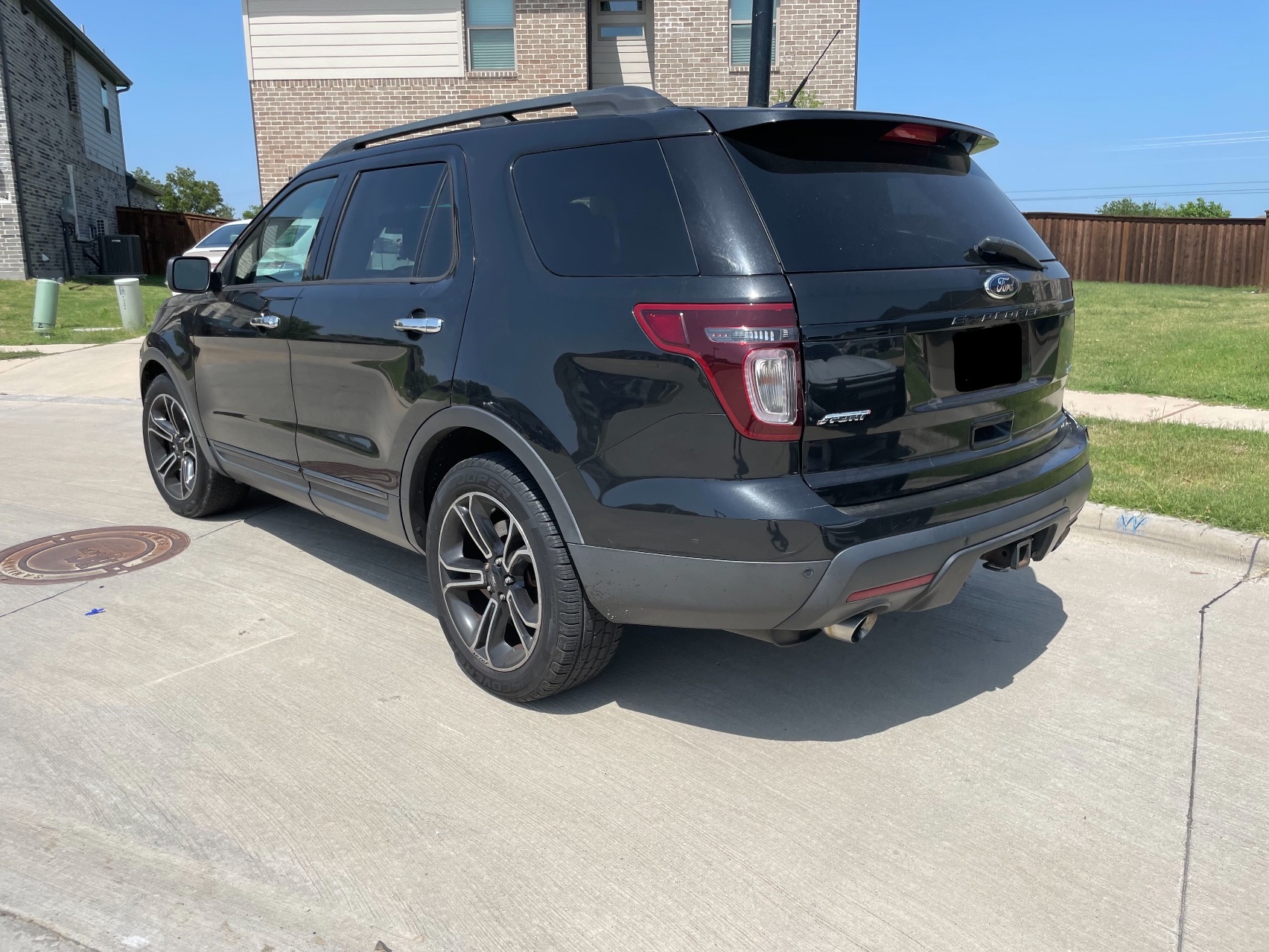 2014 Ford Explorer Sport vin: 1FM5K8GT1EGB61191