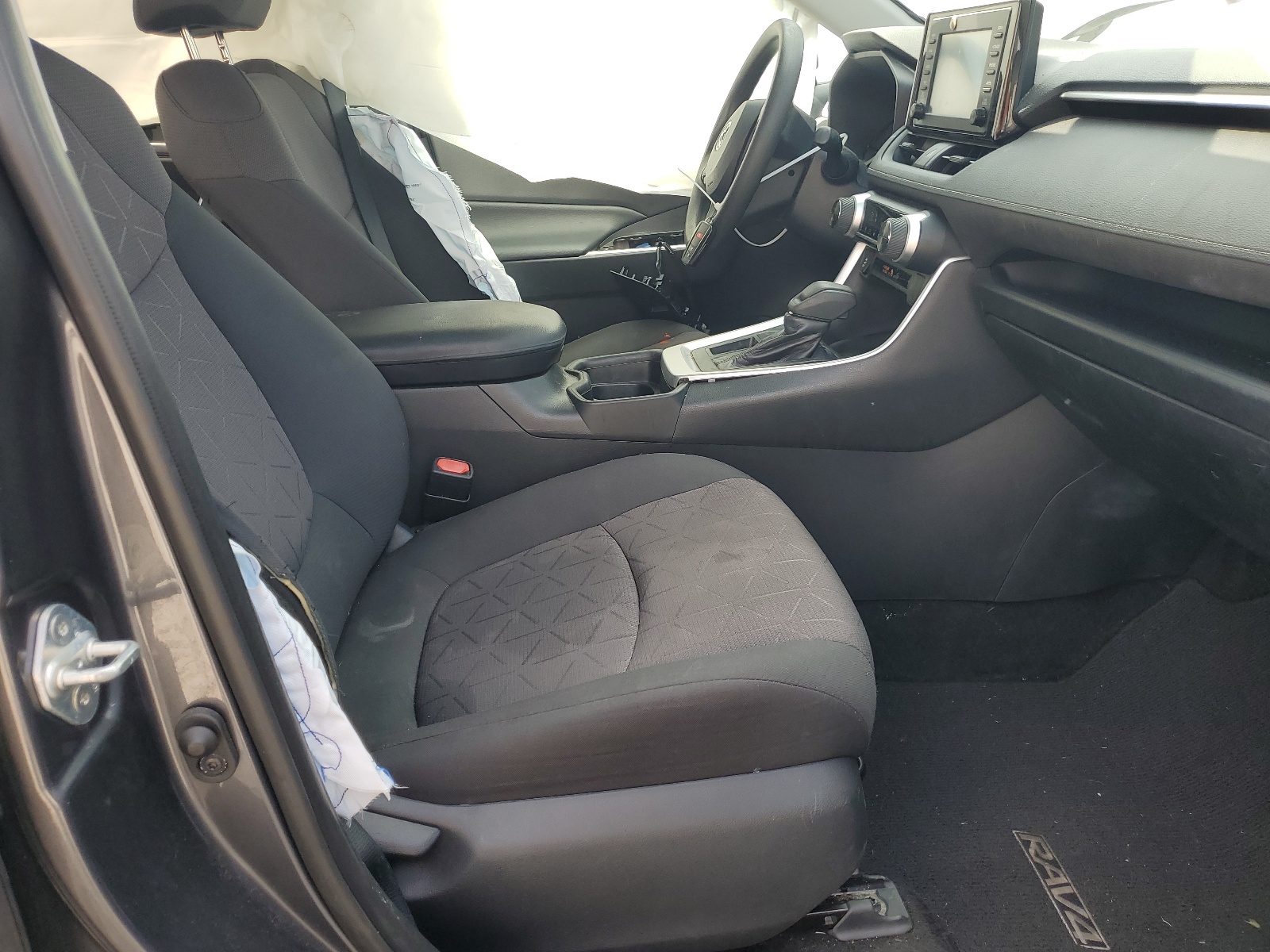 2T3W1RFVXKC020108 2019 Toyota Rav4 Xle