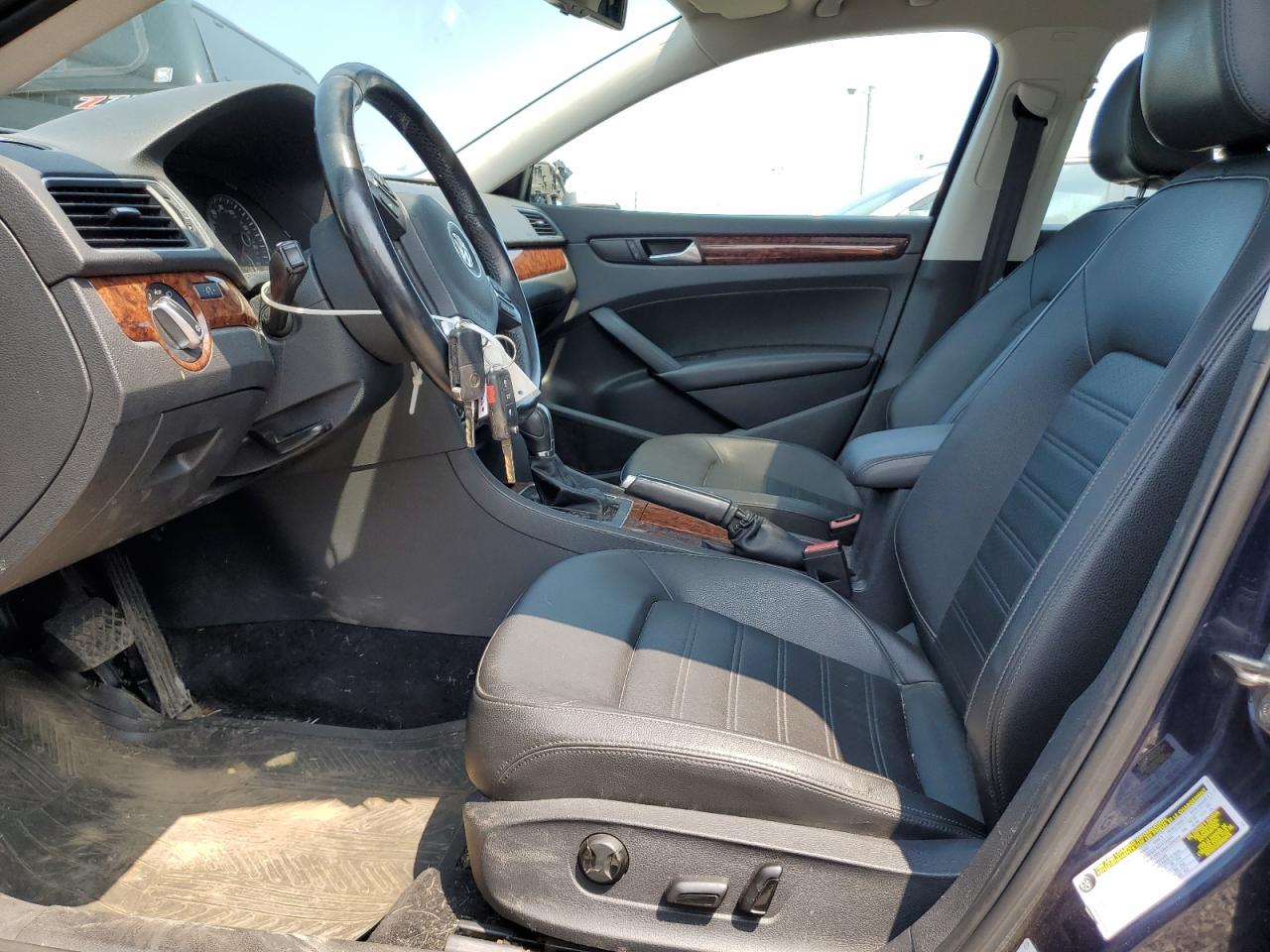 2012 Volkswagen Passat Sel VIN: 1VWCH7A36CC072151 Lot: 68238124