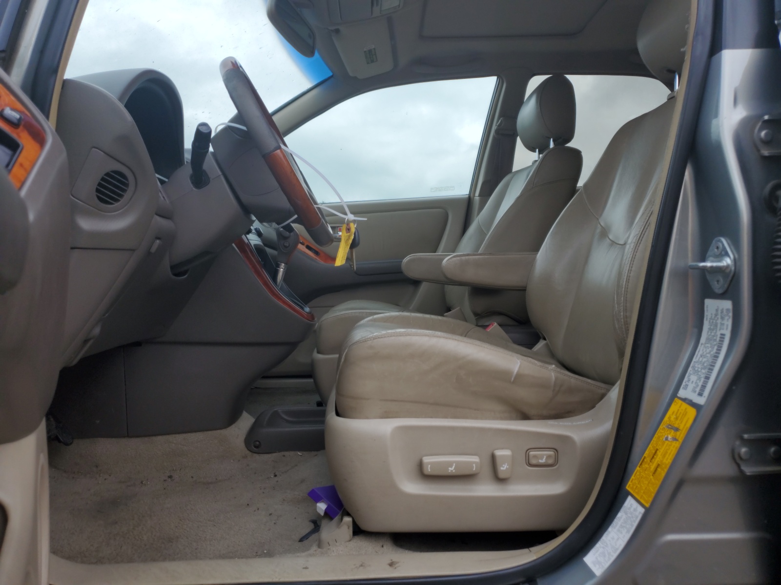 JTJGF10U820129240 2002 Lexus Rx 300