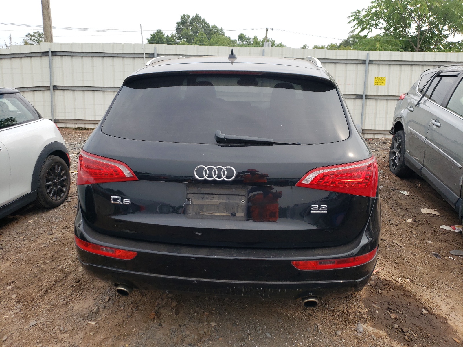 WA1LKAFP6AA073851 2010 Audi Q5 Premium Plus