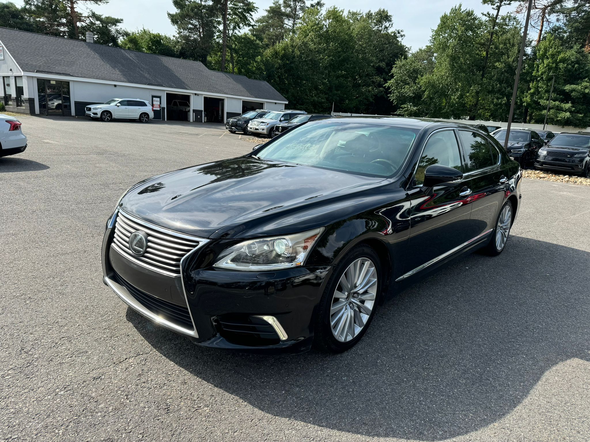 2014 Lexus Ls 460L vin: JTHDL5EF0E5006716