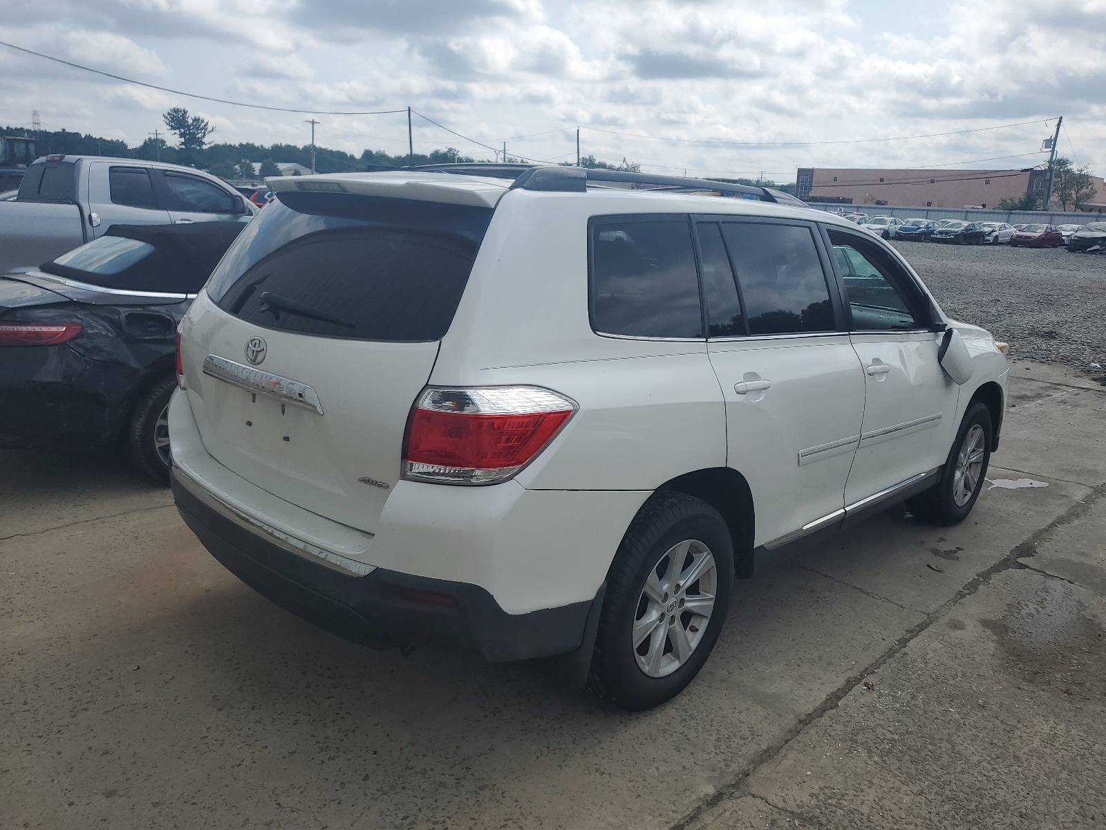 2012 Toyota Highlander Base vin: 5TDBK3EH7CS124674