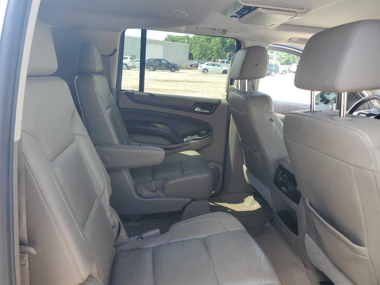 2016 Chevrolet Suburban K1500 Lt VIN: 1GNSKHKC3GR180483 Lot: 60593964