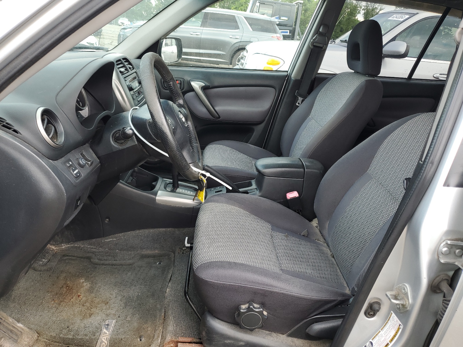 JTEHD20V346002113 2004 Toyota Rav4