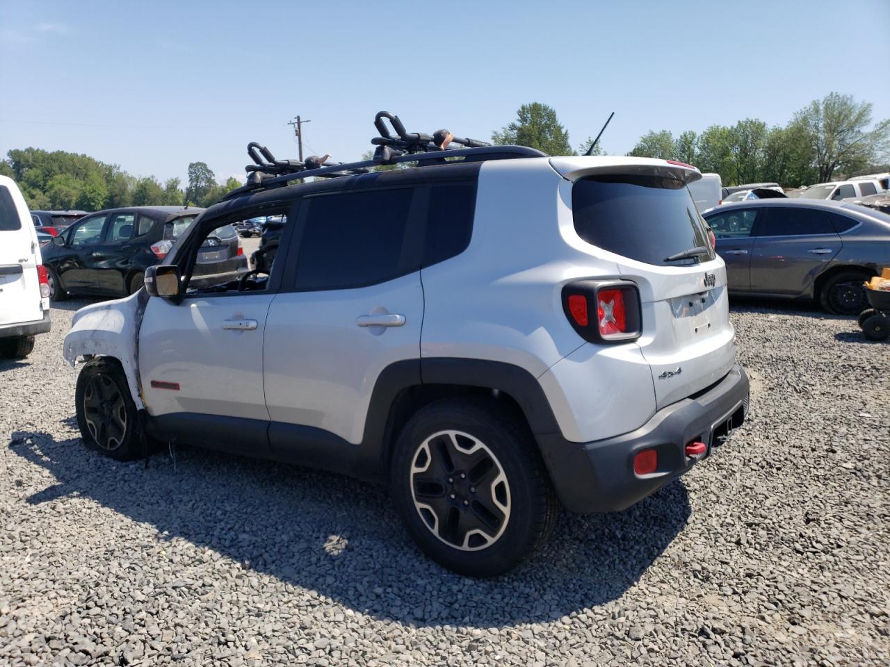 VIN ZACCJBCT7FPC46879 2015 JEEP RENEGADE no.2