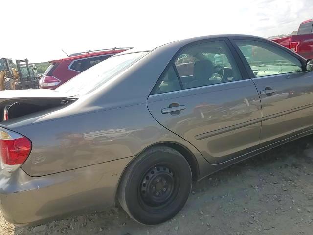 2005 Toyota Camry Le VIN: 4T1BE32K75U540371 Lot: 62289624