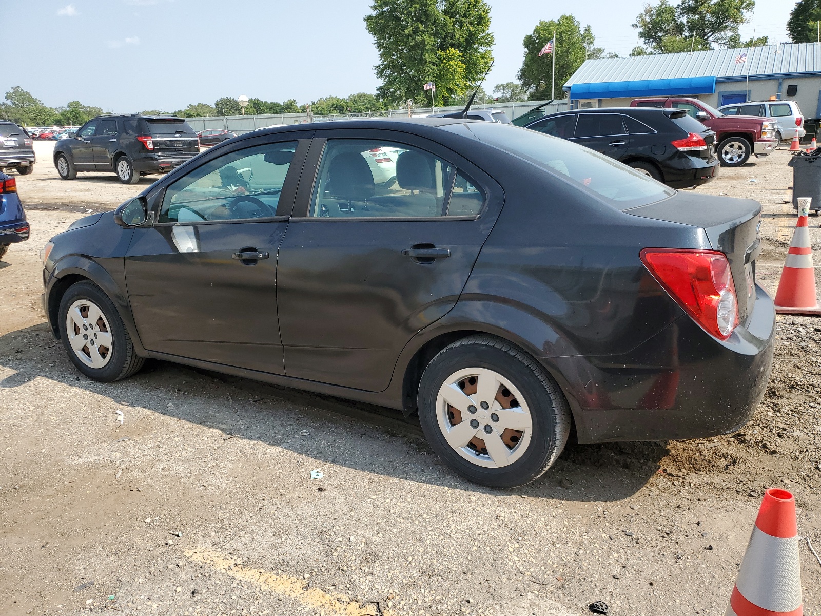 2013 Chevrolet Sonic Ls vin: 1G1JA5SG1D4118929