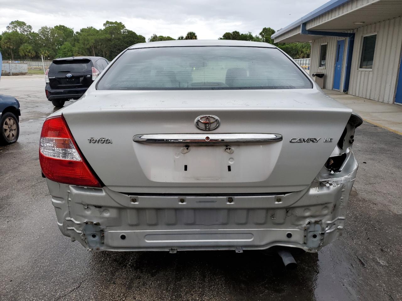 2003 Toyota Camry Le VIN: 4T1BE32K93U704054 Lot: 62876424