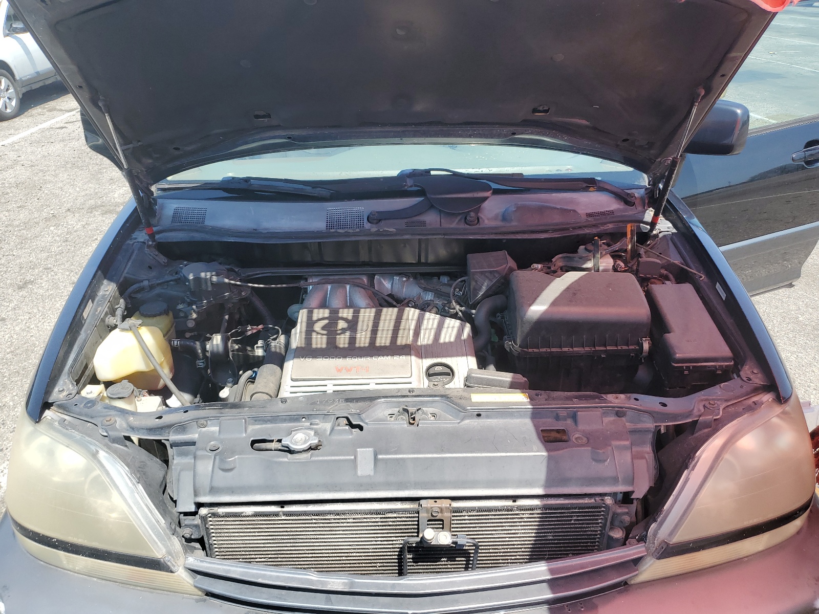 JT6HF10U9Y0157197 2000 Lexus Rx 300