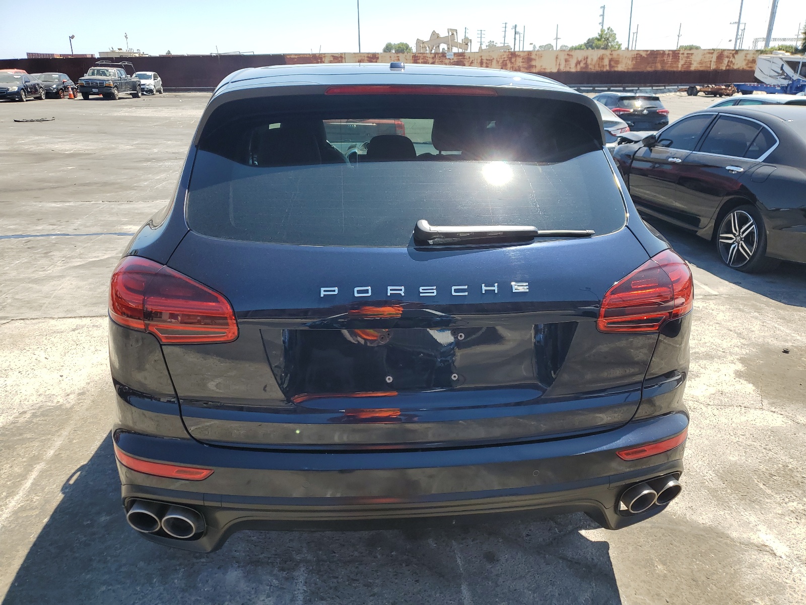 2016 Porsche Cayenne Se Hybrid vin: WP1AE2A22GLA61911