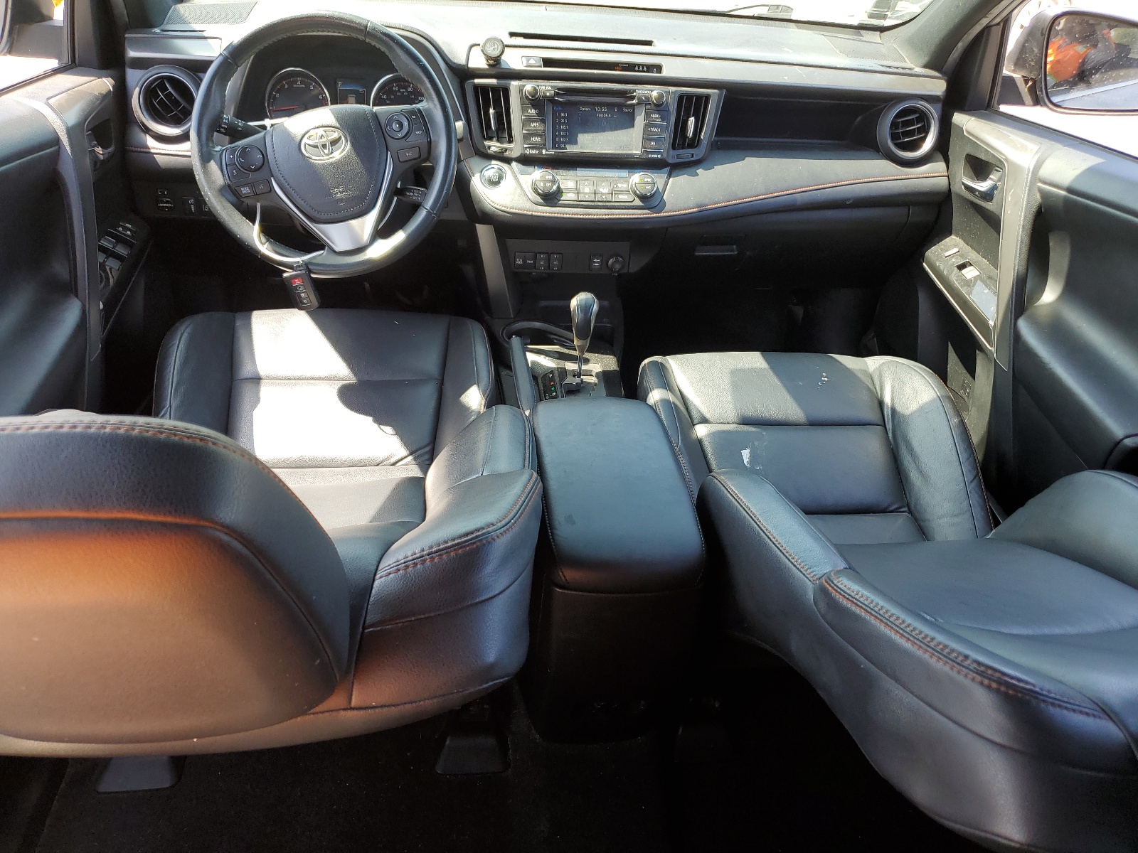 2T3NFREV9HW380508 2017 Toyota Rav4 Se