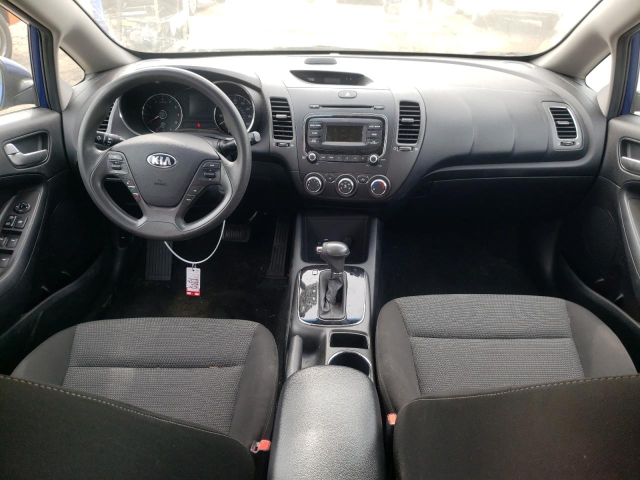 3KPFK4A74HE049910 2017 Kia Forte Lx