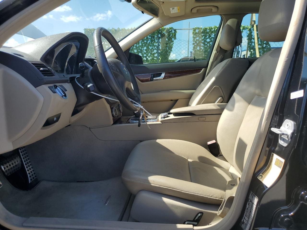 2011 Mercedes-Benz C 300 VIN: WDDGF5EBXBR154756 Lot: 63667534