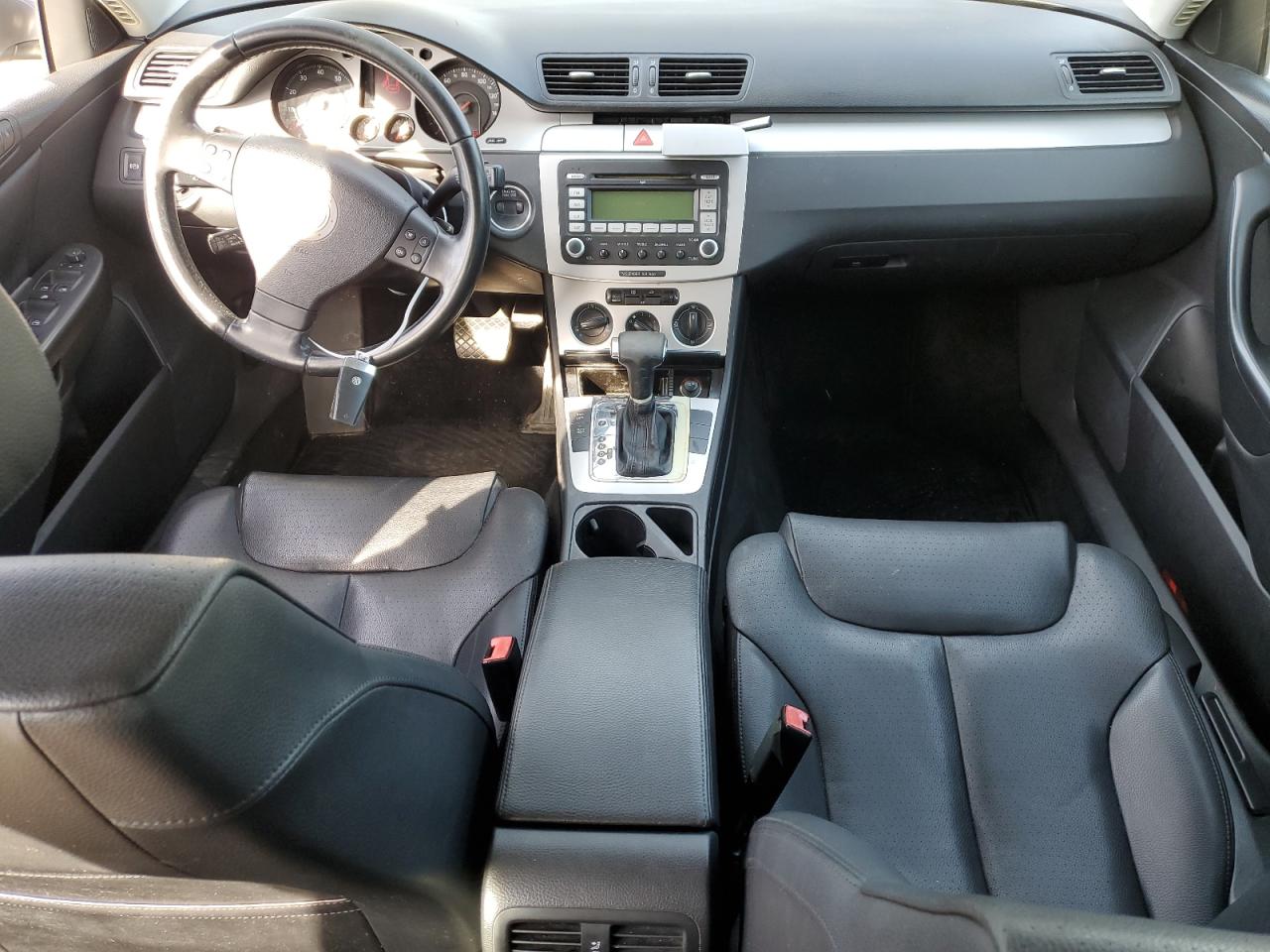 2008 Volkswagen Passat Wagon Komfort VIN: WVWLK73C58E033693 Lot: 61198804