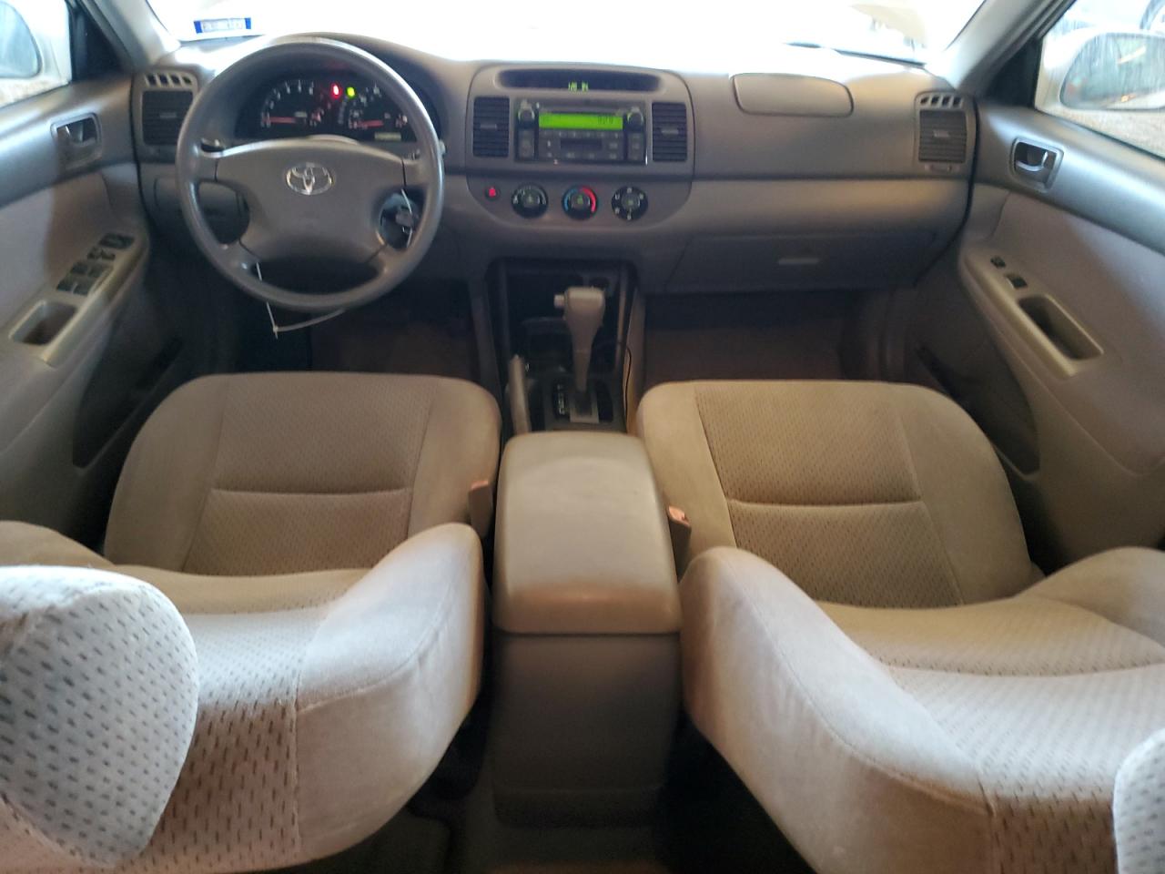 2004 Toyota Camry Le VIN: 4T1BE32K74U266054 Lot: 62676684