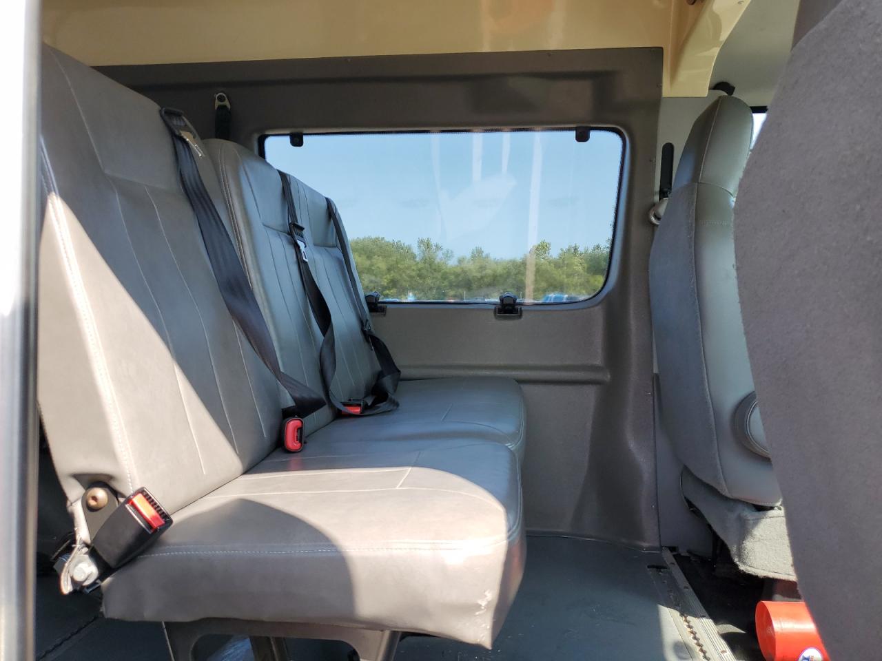 2009 Ford Econoline E150 Van VIN: 1FTNE14W09DA92552 Lot: 64809174