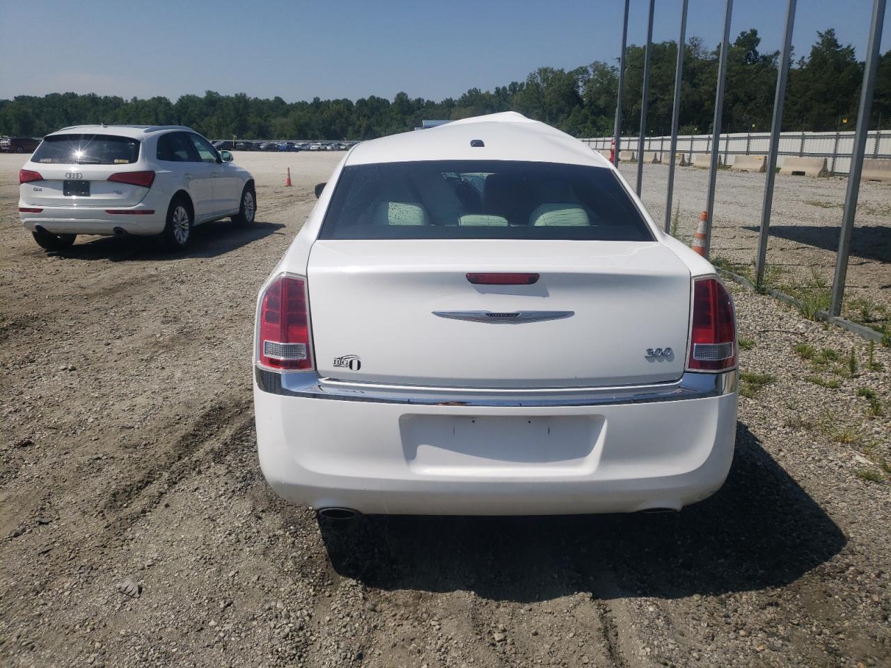 2013 Chrysler 300 VIN: 2C3CCAAG5DH739425 Lot: 63476554