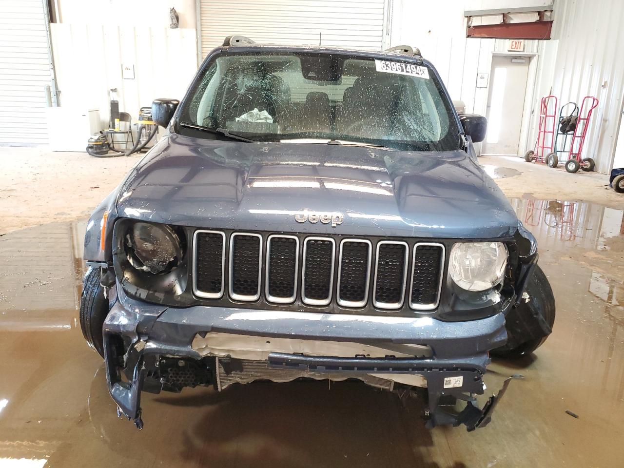 VIN ZACNJDB14NPN80674 2022 JEEP RENEGADE no.5