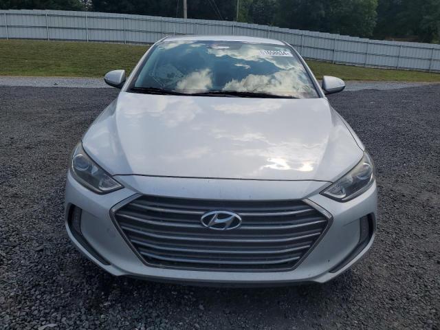  HYUNDAI ELANTRA 2018 Srebrny