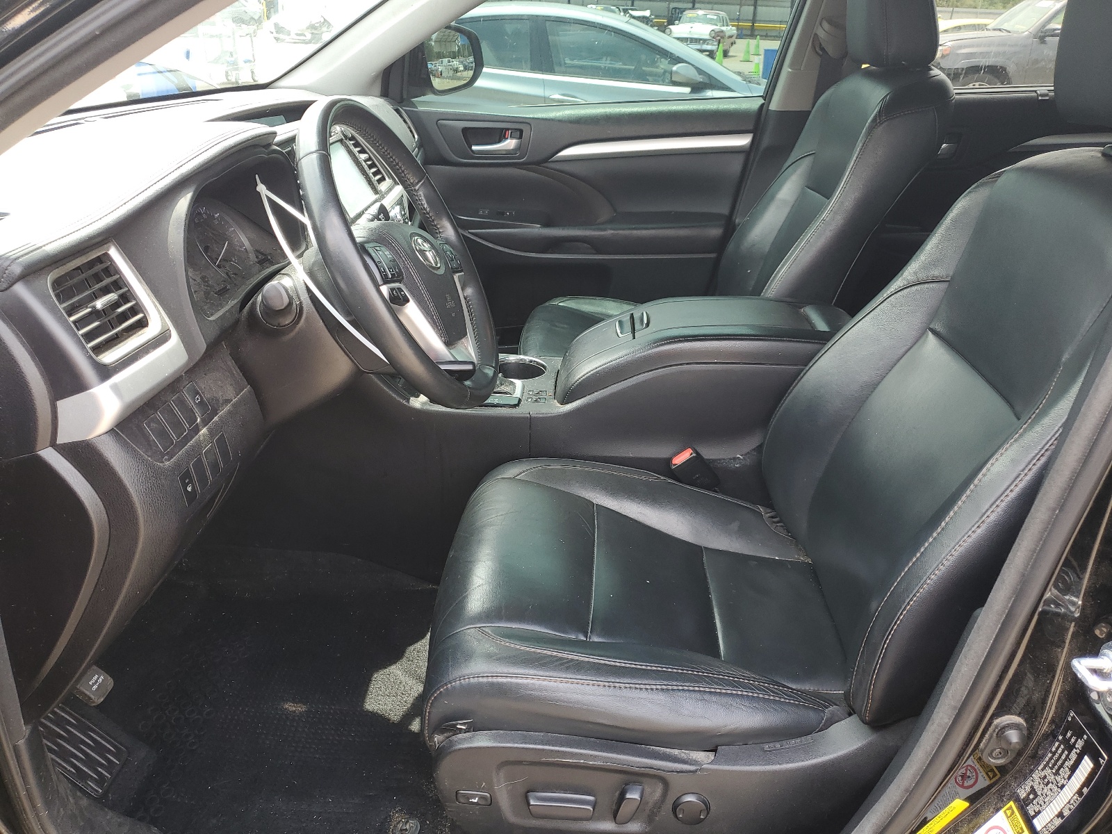 5TDKKRFH1GS506416 2016 Toyota Highlander Xle