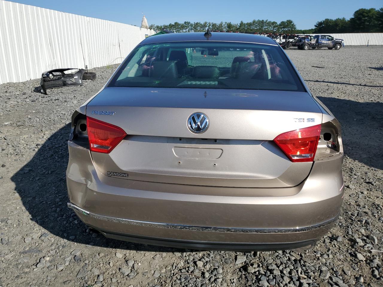 1VWBT7A35FC064802 2015 Volkswagen Passat Se