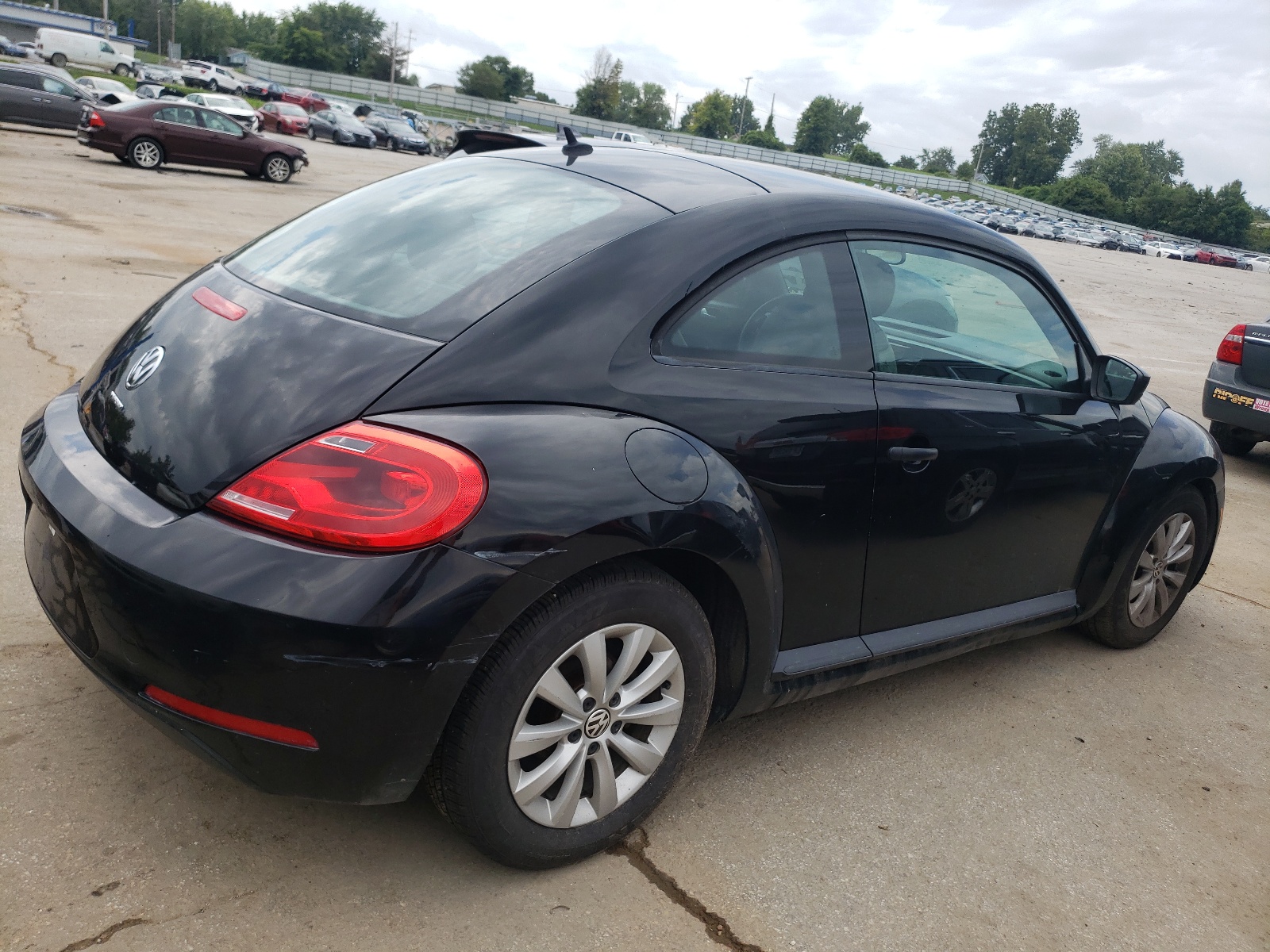 2015 Volkswagen Beetle 1.8T vin: 3VWF17AT7FM647734