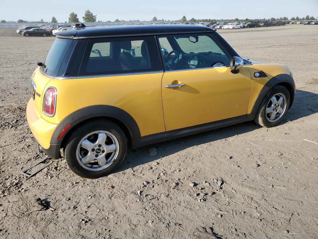 2007 Mini Cooper VIN: WMWMF33517TT55600 Lot: 65023484