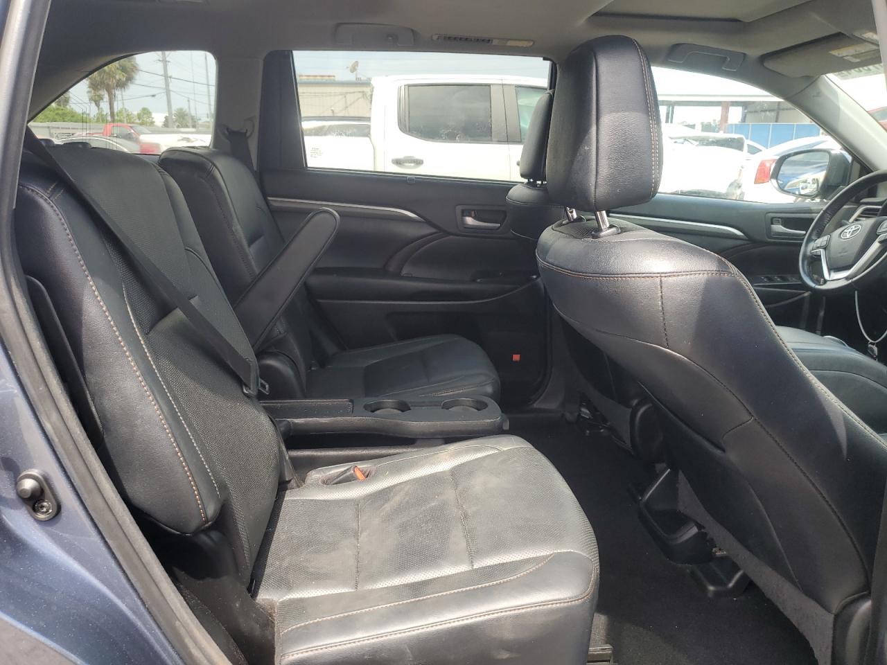 2017 Toyota Highlander Limited VIN: 5TDDZRFH0HS403994 Lot: 64787064