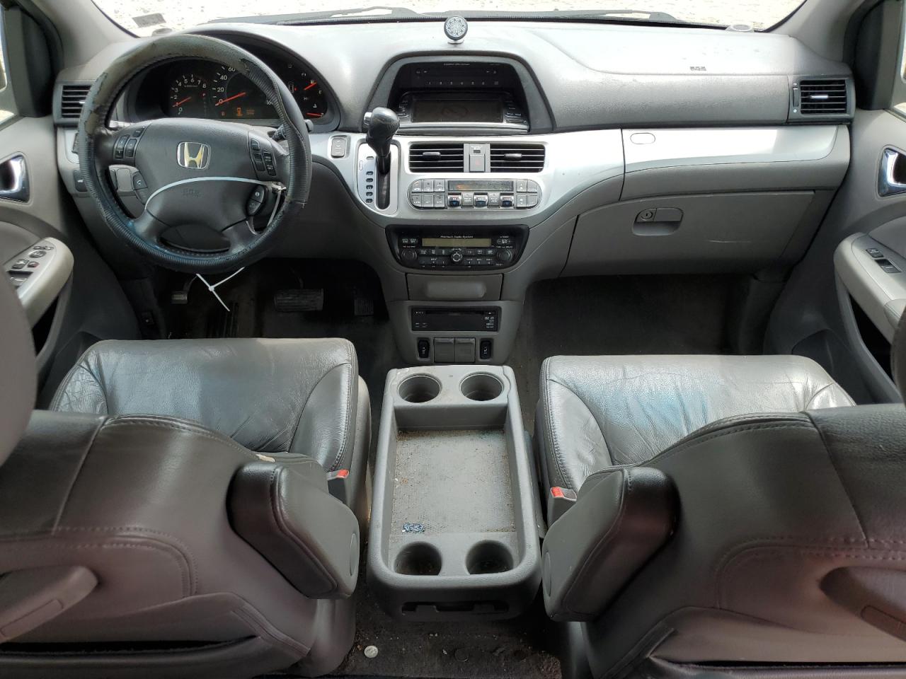 2010 Honda Odyssey Touring VIN: 5FNRL3H98AB107416 Lot: 63901404