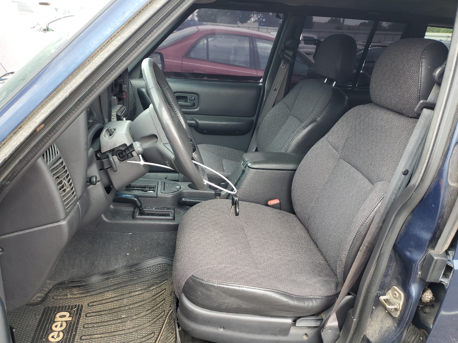 1J4FF58S9YL202285 2000 Jeep Cherokee Classic