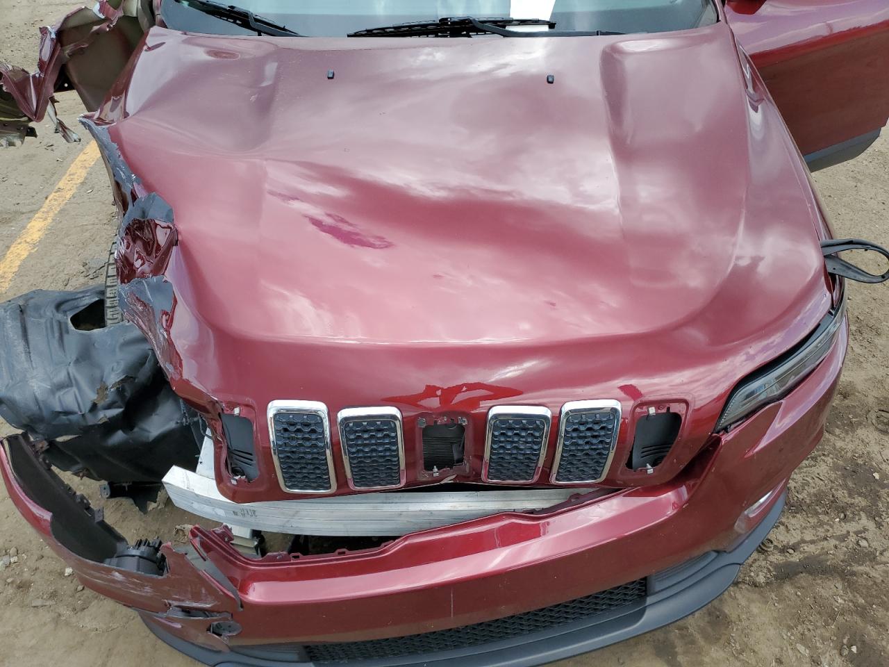 2019 Jeep Cherokee Latitude VIN: 1C4PJLCB2KD241371 Lot: 62981384