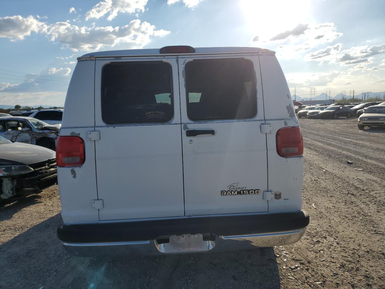 2B6HB11Y62K136484 2002 Dodge Ram Van B1500