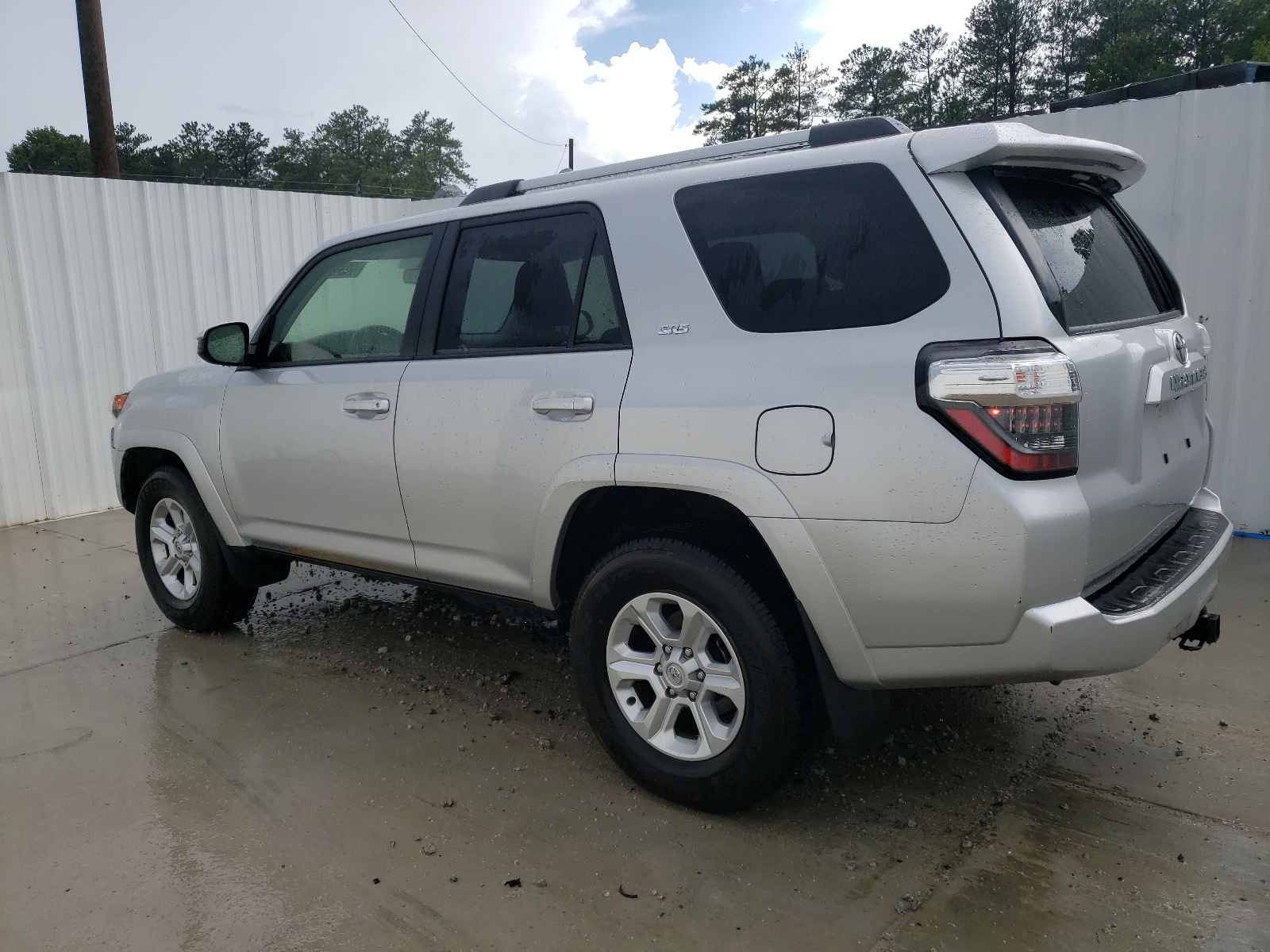 2024 Toyota 4Runner Sr5 vin: JTEEU5JR4R5306764