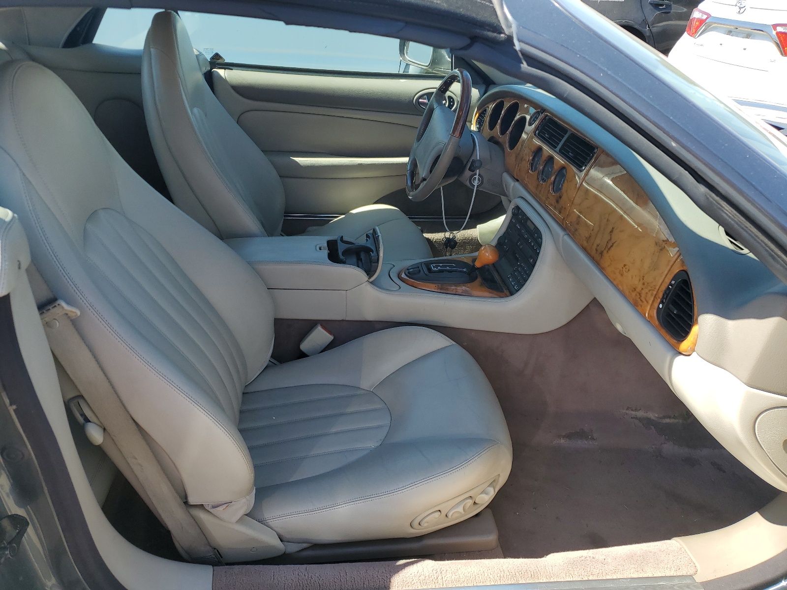 SAJJA42C7YNA05814 2000 Jaguar Xk8