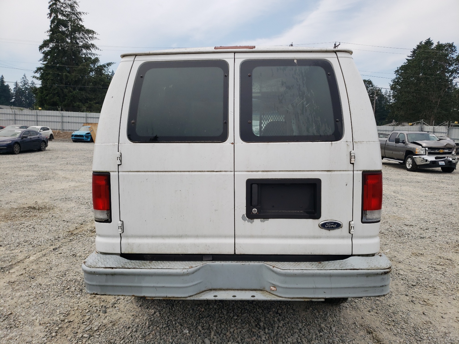 1FTNE24L3XHB70470 1999 Ford Econoline E250 Van