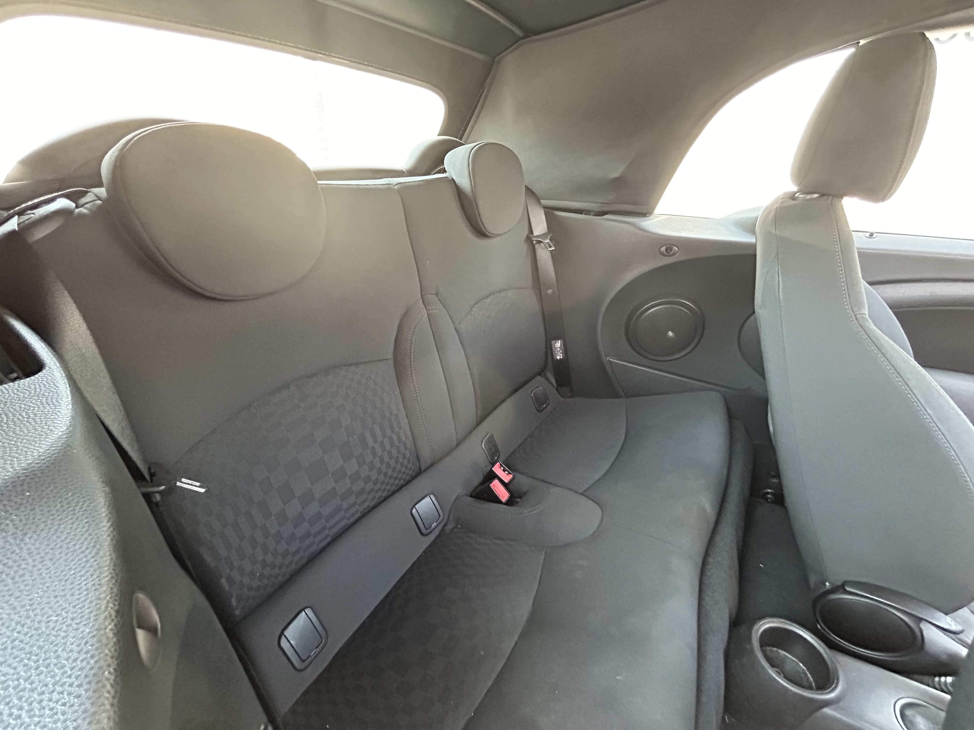 WMWMR3C56ATU97438 2010 Mini Cooper