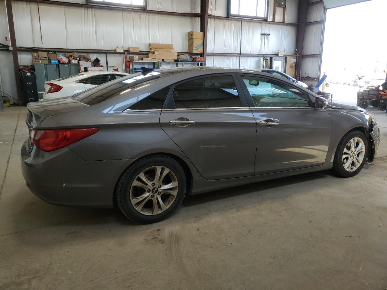 2012 Hyundai Sonata - Image 3