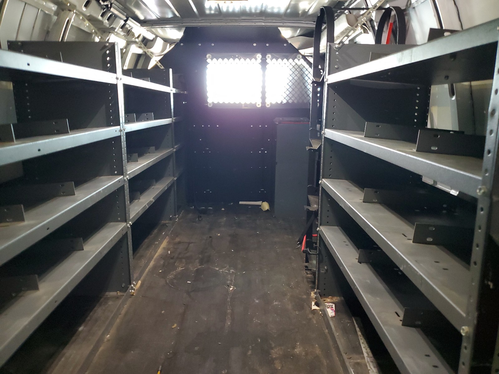 1GCZGHFP2M1215823 2021 Chevrolet Express G3500