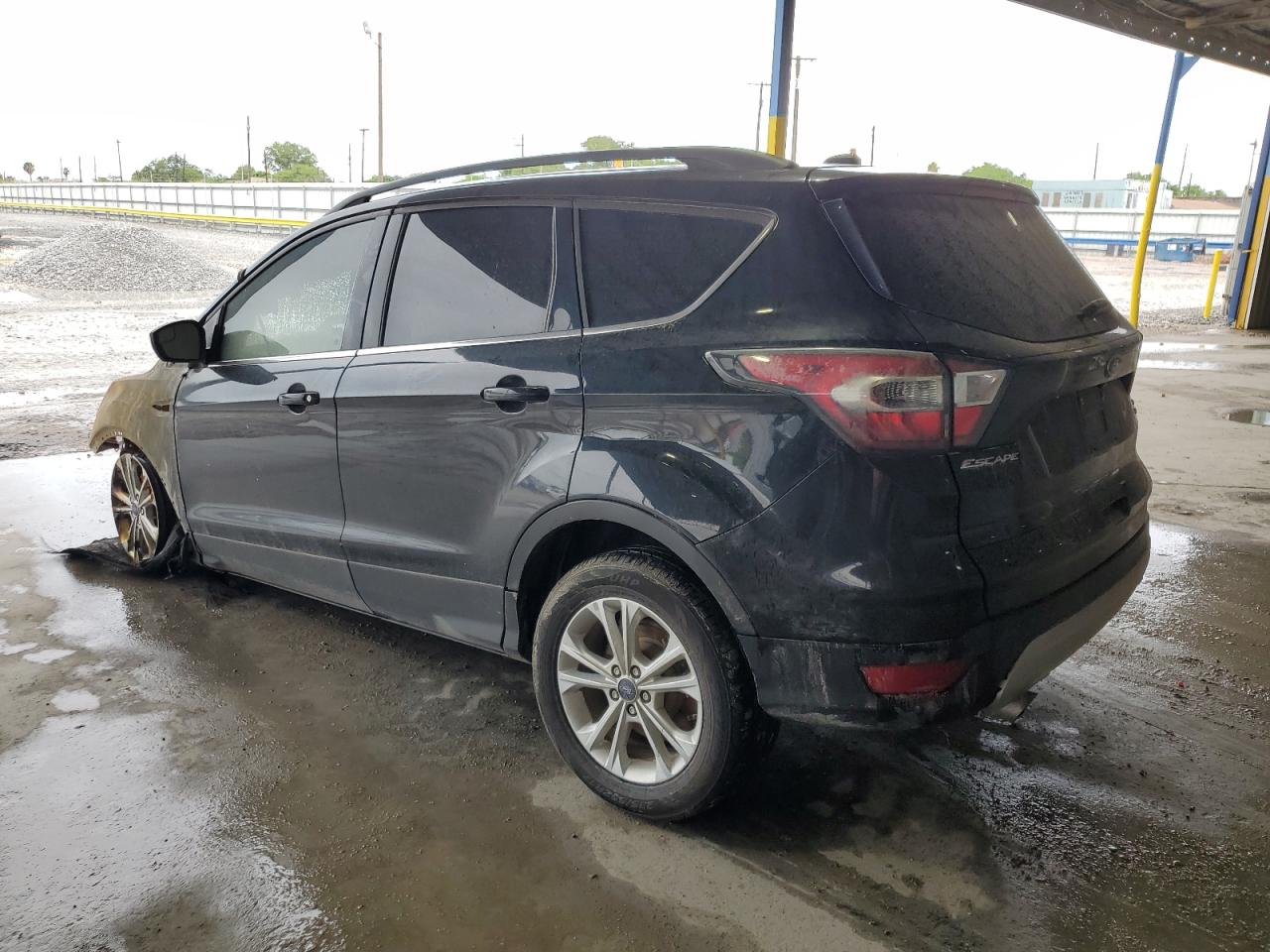 1FMCU9GD5JUA35279 2018 Ford Escape Se