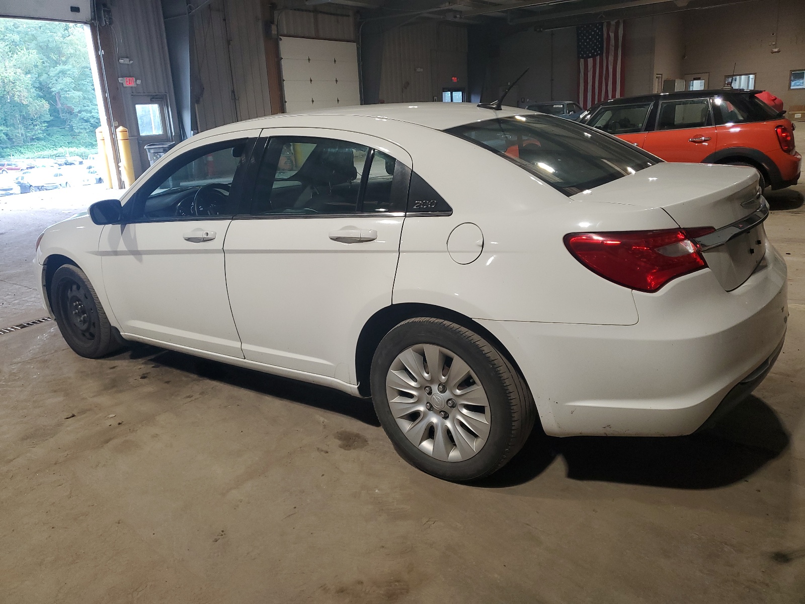 2014 Chrysler 200 Lx vin: 1C3CCBAG8EN101569