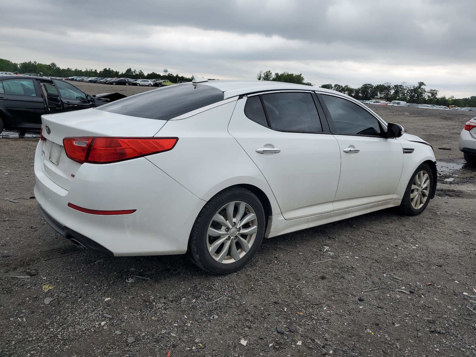 2015 Kia Optima Lx vin: 5XXGM4A7XFG506190